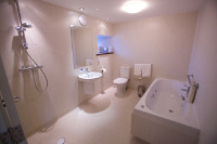 Bath - click to zoom